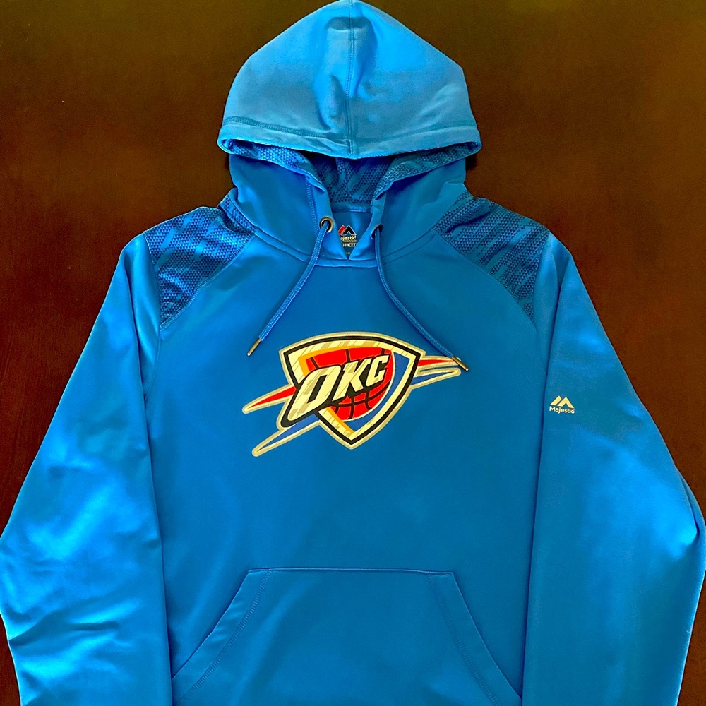 Majestic OKC Thunder Hoodie Men’s Medium